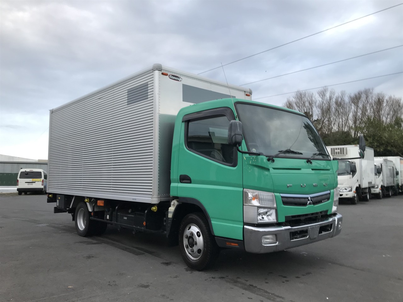 2018 Mitsubishi Canter