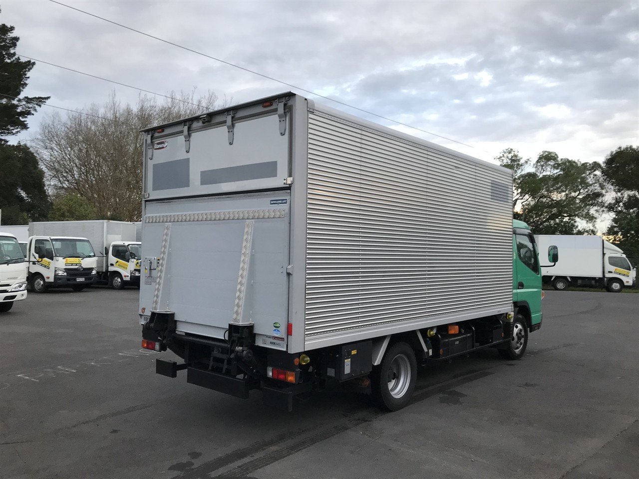 2018 Mitsubishi Canter