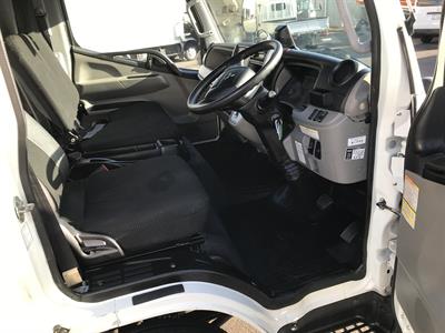 2020 Mitsubishi Canter - Thumbnail