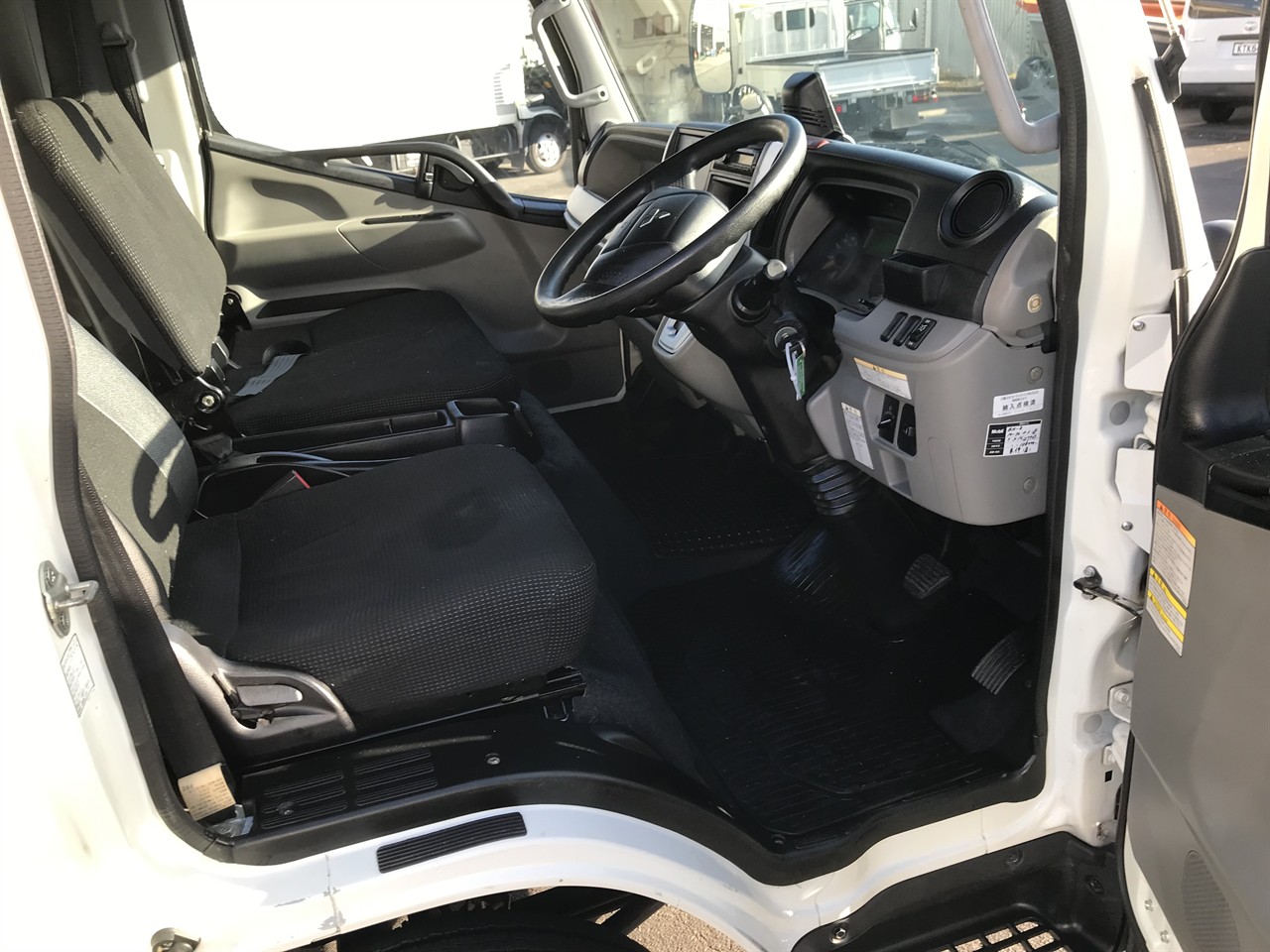 2020 Mitsubishi Canter