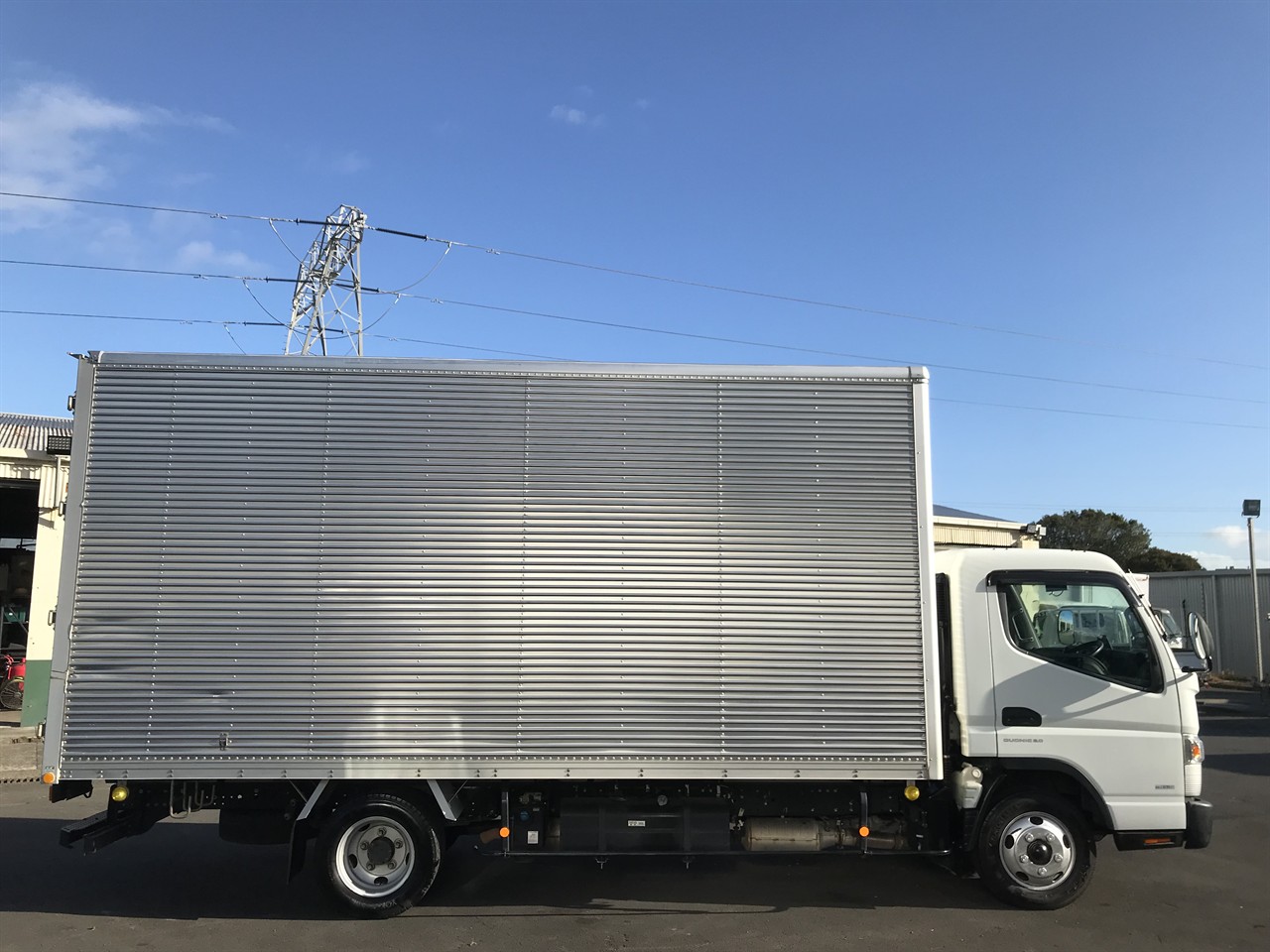 2020 Mitsubishi Canter