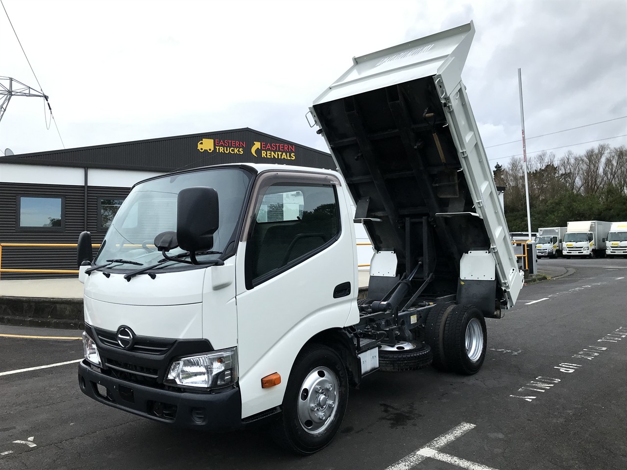 2016 Hino Dutro