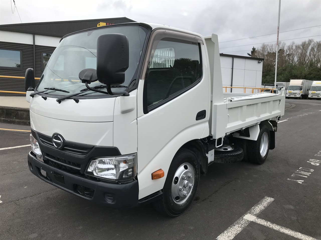 2016 Hino Dutro