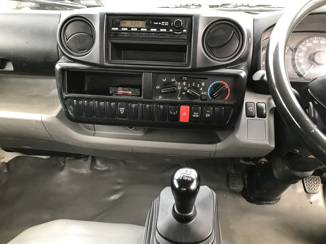 2016 Hino Dutro