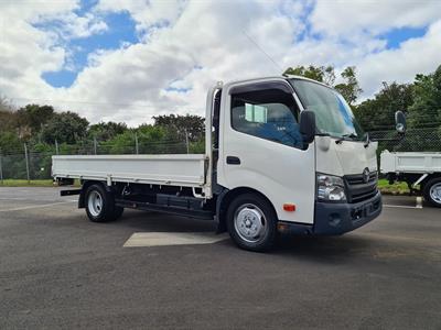 2017 Toyota Dyna - Thumbnail