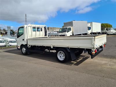 2017 Toyota Dyna - Thumbnail