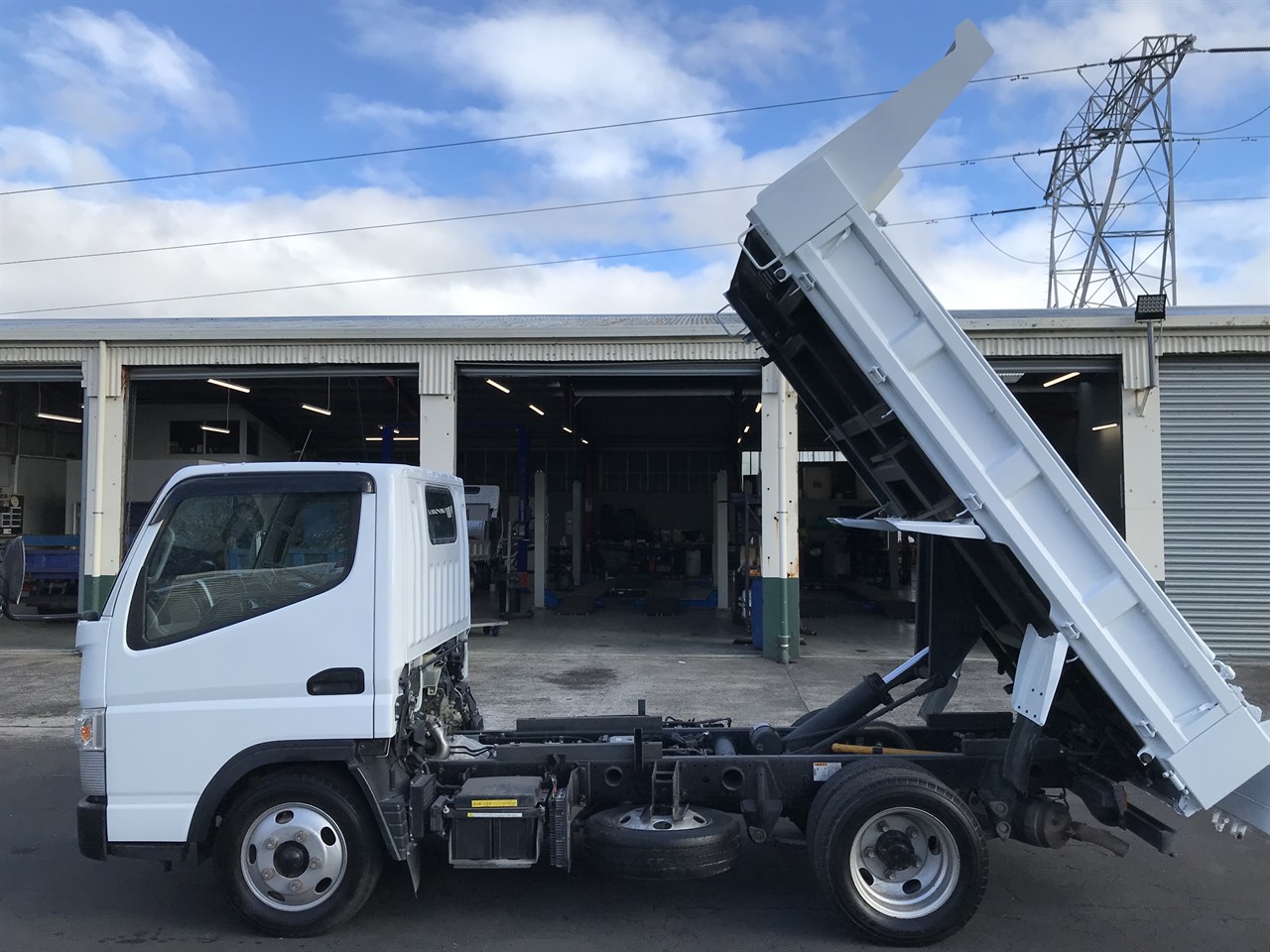 2019 Mitsubishi Canter