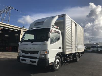 2015 Mitsubishi Canter