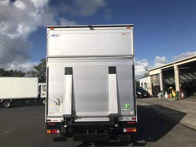2015 Mitsubishi Canter - Thumbnail