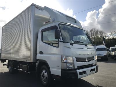2015 Mitsubishi Canter - Thumbnail