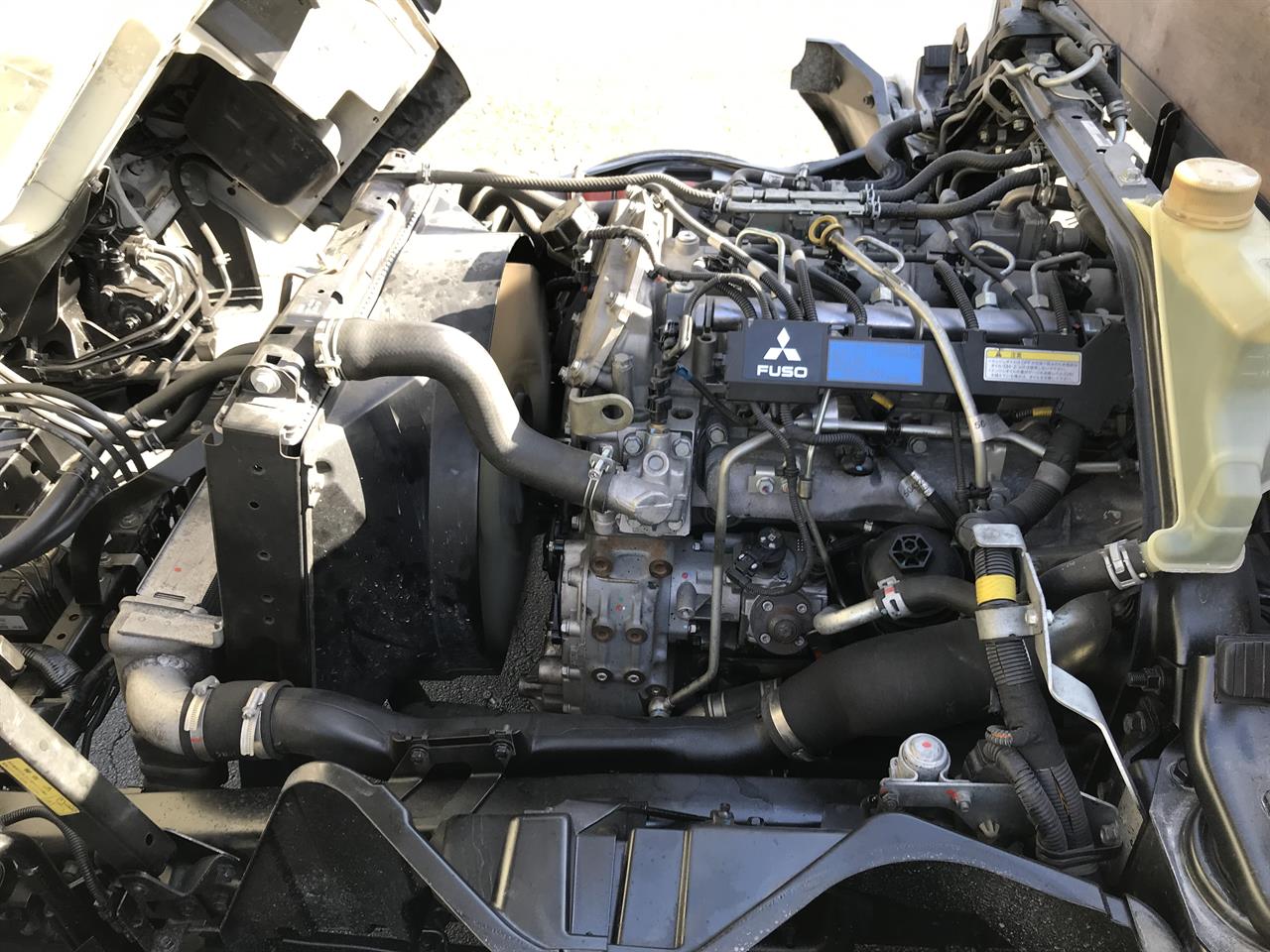 2016 Mitsubishi Canter