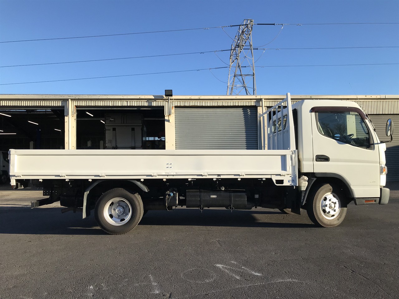 2016 Mitsubishi Canter