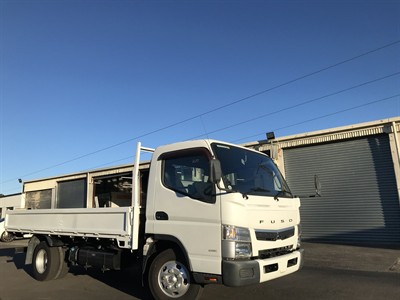 2016 Mitsubishi Canter - Thumbnail