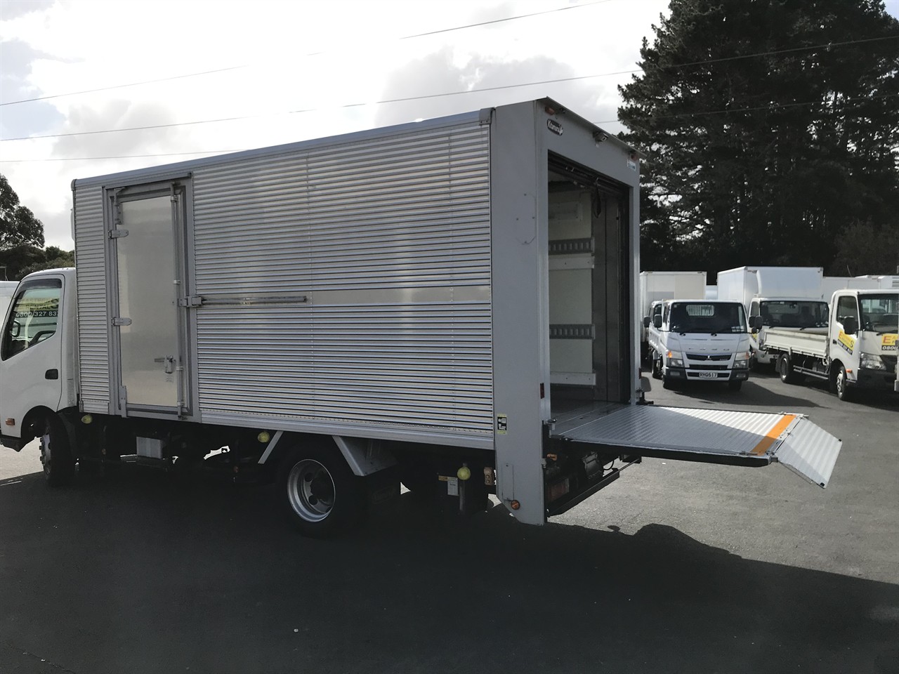 2018 Hino Dutro