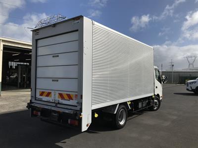2018 Hino Dutro - Thumbnail