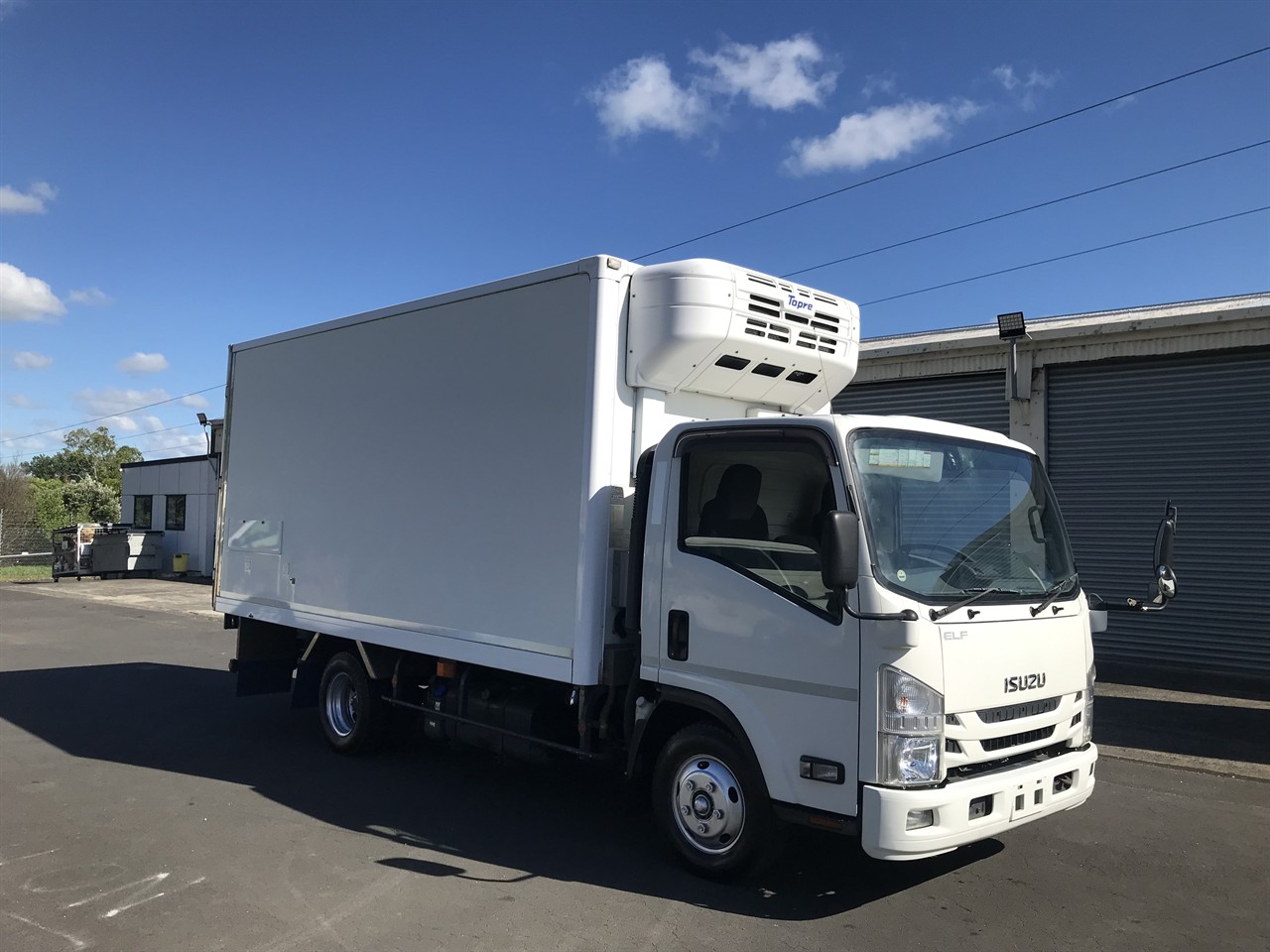 2019 Isuzu Elf