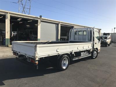 2015 Toyota Dyna - Thumbnail