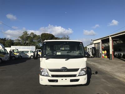 2015 Toyota Dyna - Thumbnail