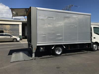 2015 Toyota Dyna - Thumbnail