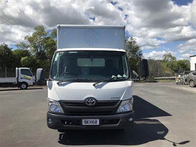 2015 Toyota Dyna - Thumbnail