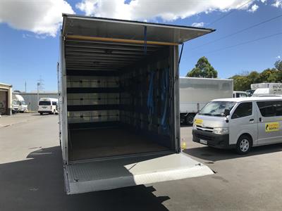 2015 Toyota Dyna - Thumbnail