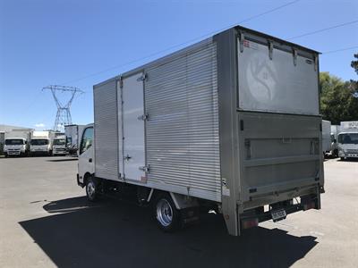 2015 Toyota Dyna - Thumbnail