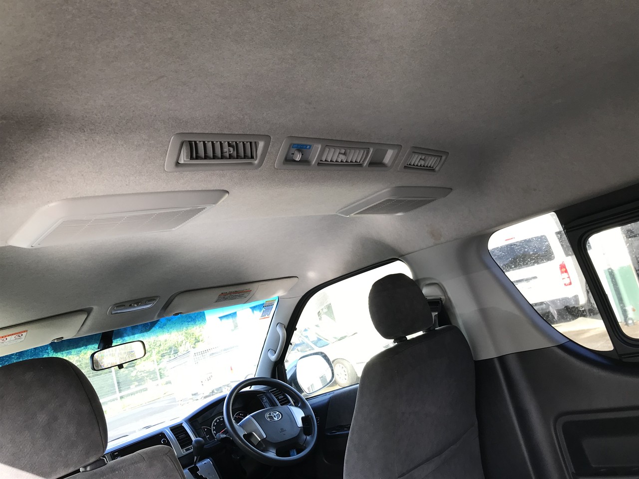 2014 Toyota Hiace