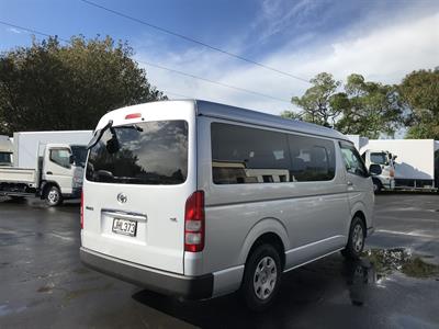 2014 Toyota Hiace - Thumbnail