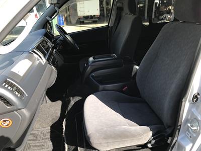 2014 Toyota Hiace - Thumbnail