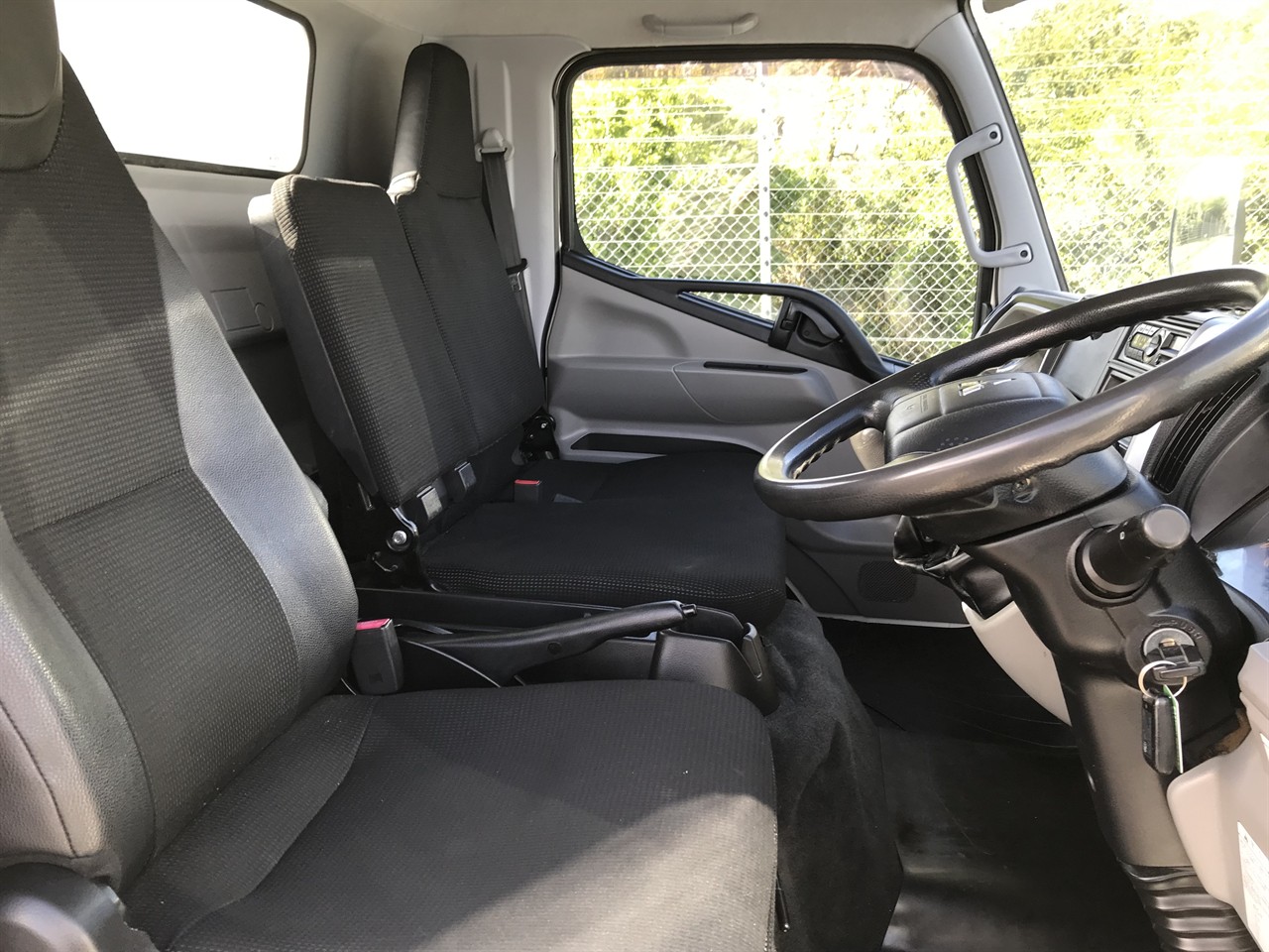 2016 Mitsubishi Canter