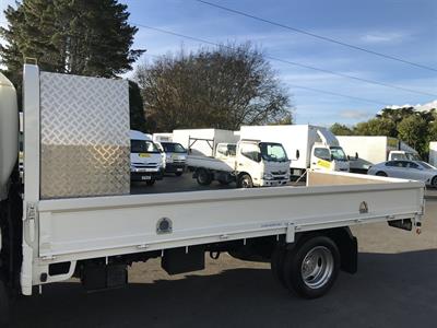2016 Mitsubishi Canter - Thumbnail