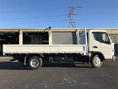 2016 Mitsubishi Canter - Thumbnail