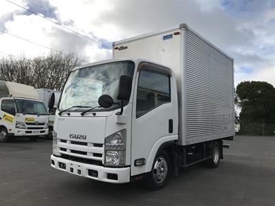 2014 Isuzu Elf
