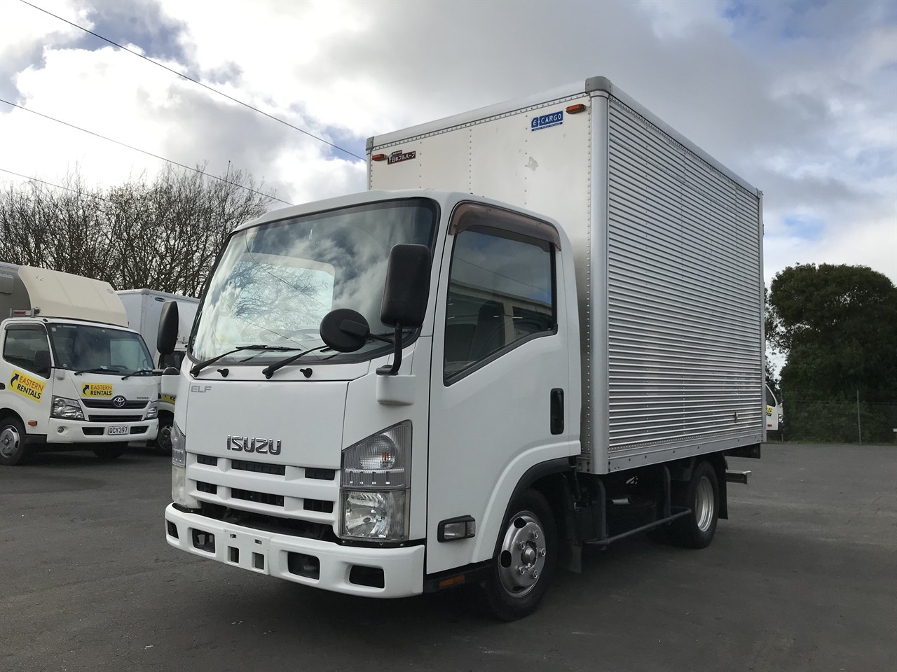2014 Isuzu Elf