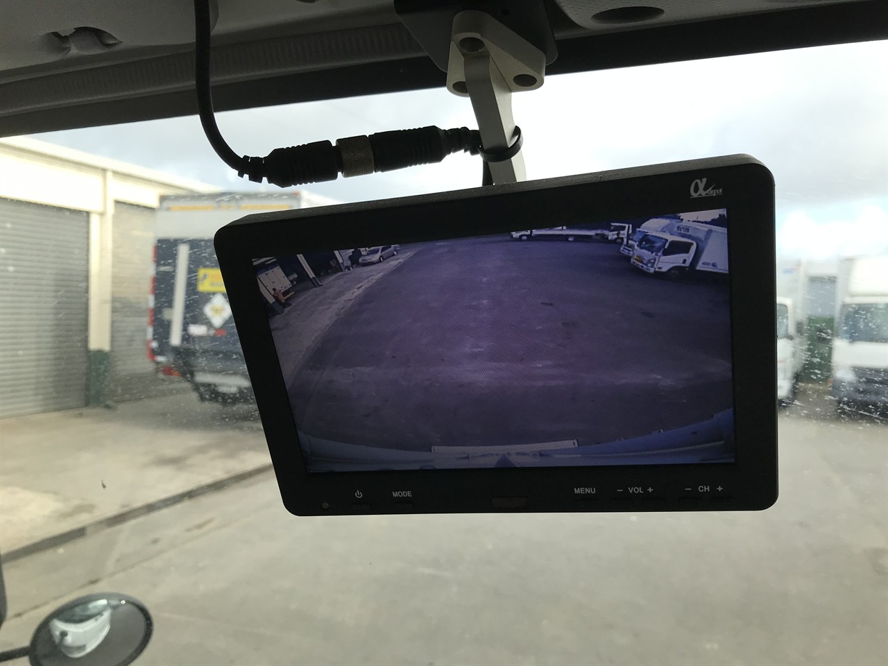 2014 Isuzu Elf