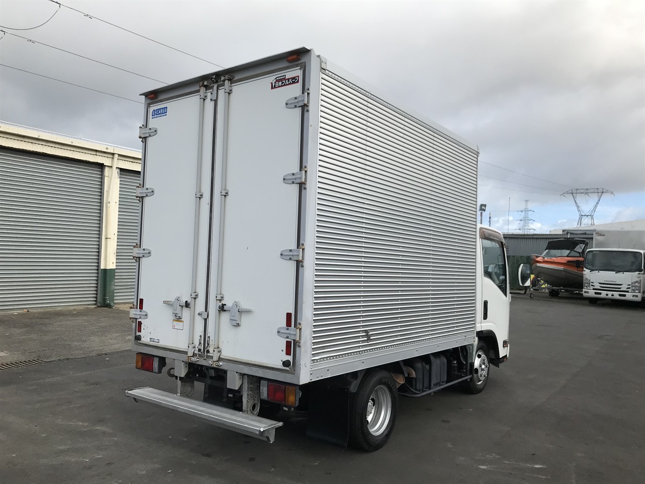 2014 Isuzu Elf