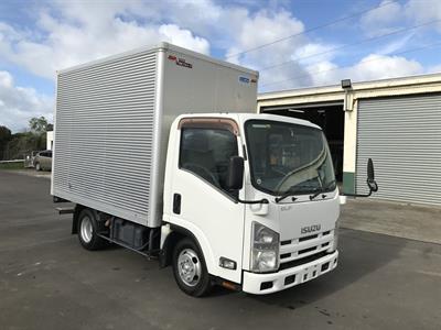 2014 Isuzu Elf - Thumbnail