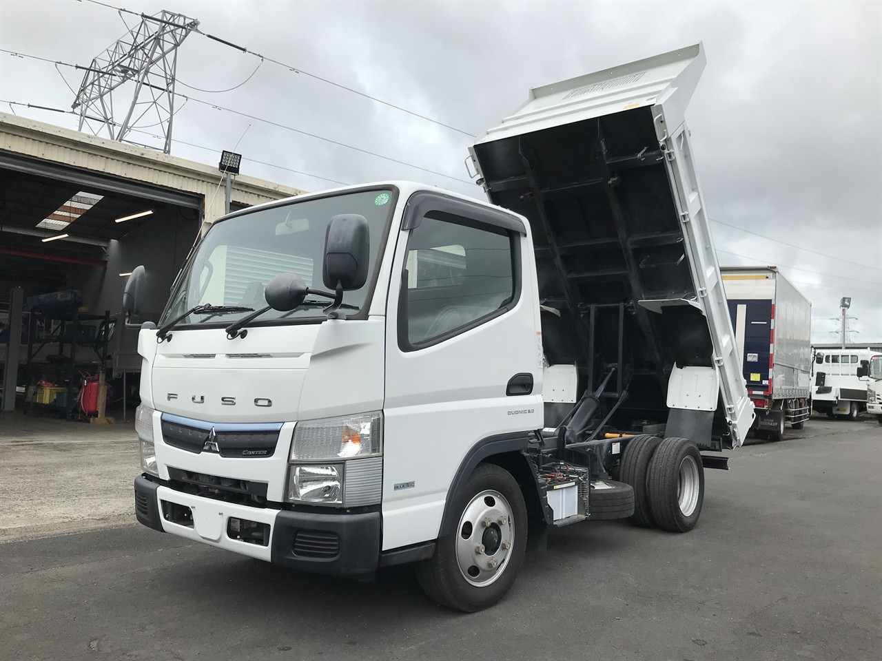 2019 Mitsubishi Canter
