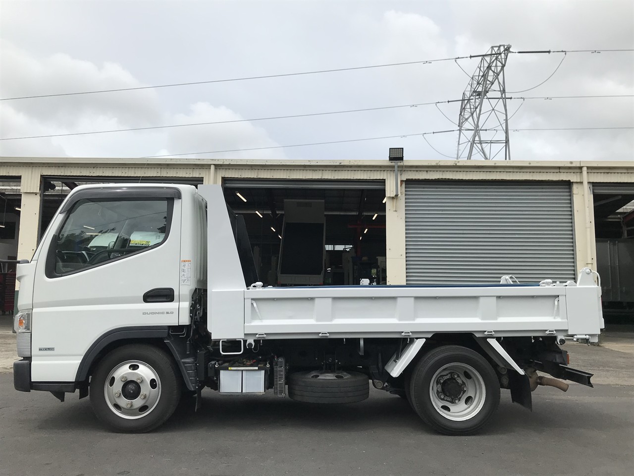 2019 Mitsubishi Canter