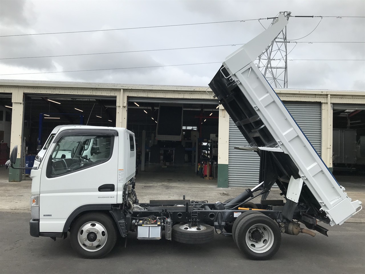 2019 Mitsubishi Canter