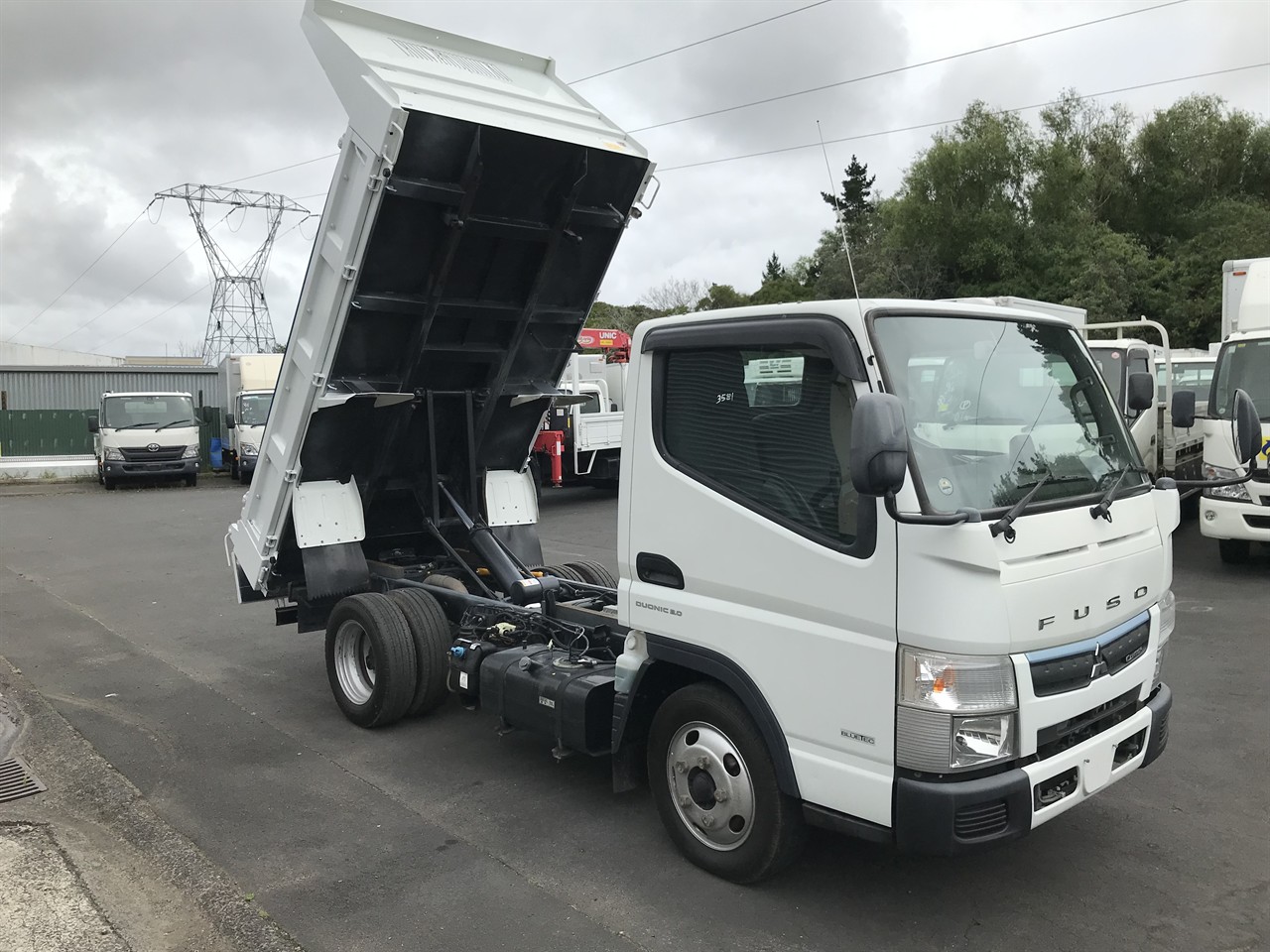 2019 Mitsubishi Canter