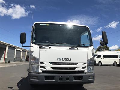 2016 Isuzu Elf - Thumbnail