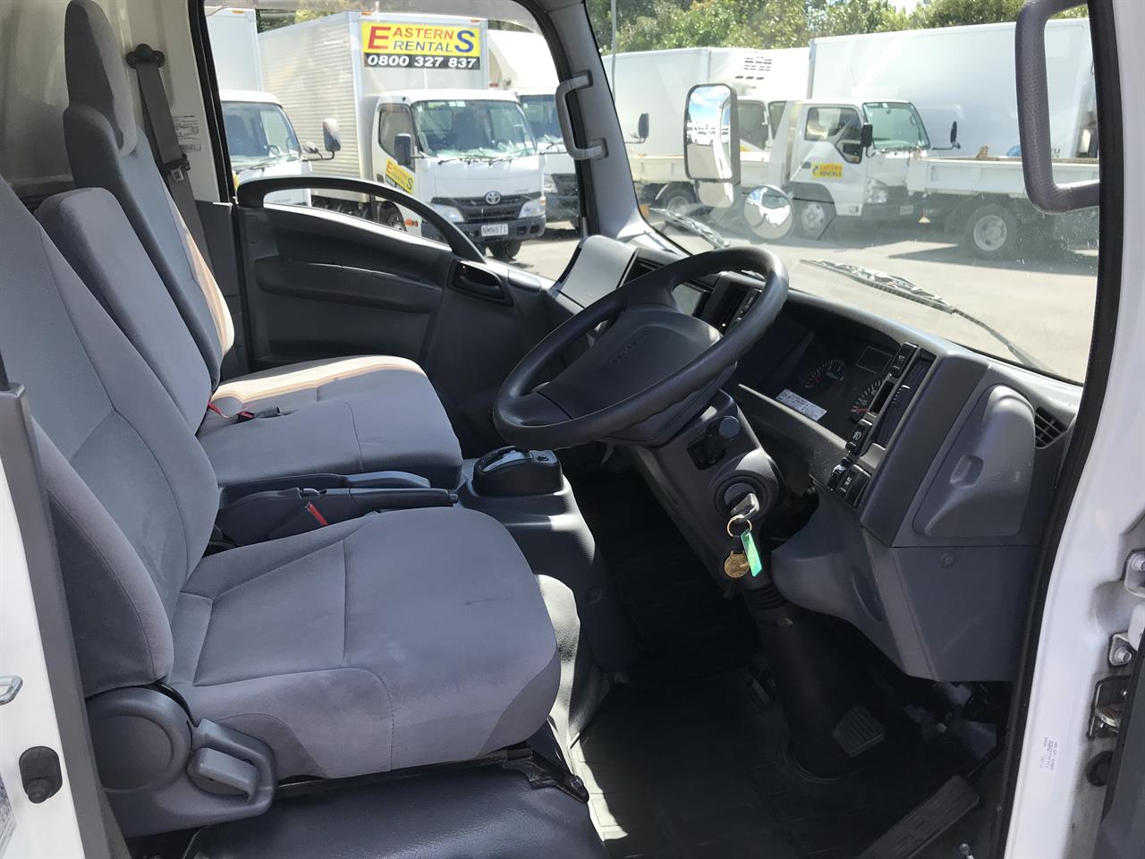 2016 Isuzu Elf