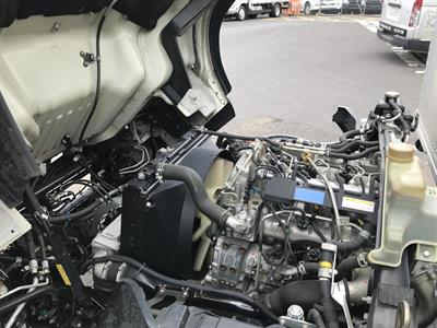 2017 Nissan Atlas - Thumbnail