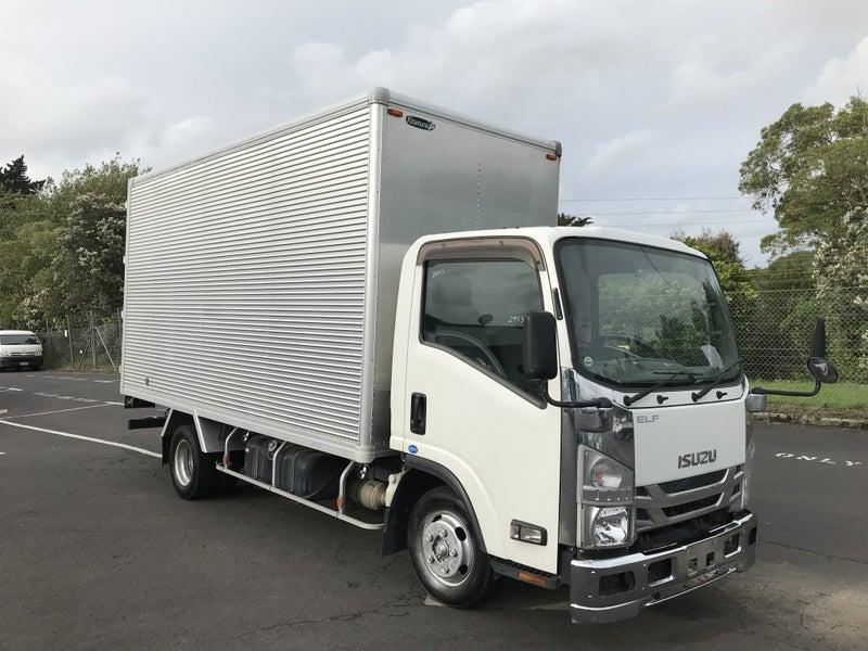 2017 Isuzu Elf