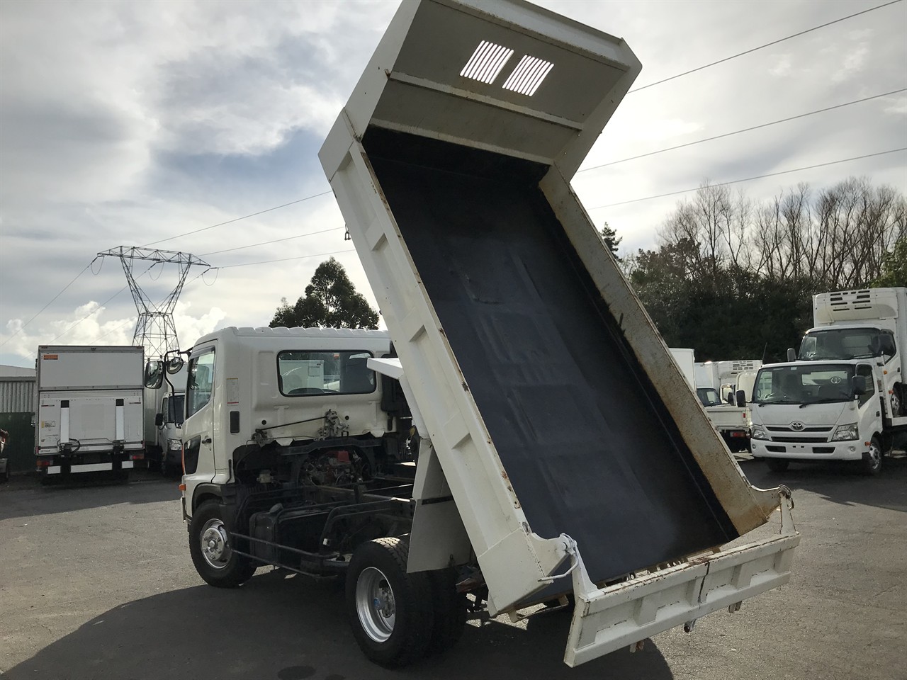 2012 Hino Ranger