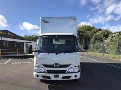 2018 Hino Dutro - Thumbnail
