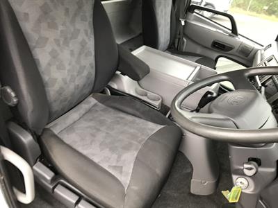 2011 Nissan Condor - Thumbnail