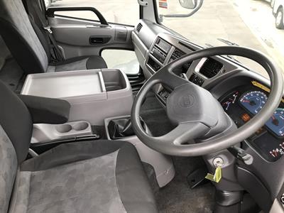 2011 Nissan Condor - Thumbnail