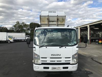 2012 Isuzu Elf - Thumbnail